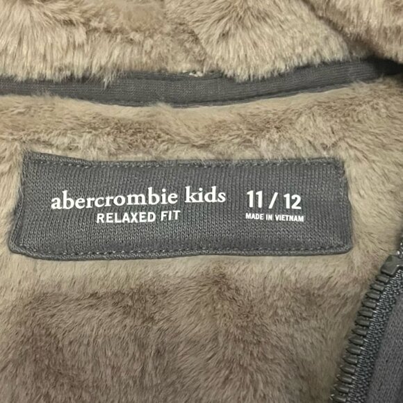 Abercrombie Kids Relaxed Fit Fur Sweater Jacket - Picture 2 of 3